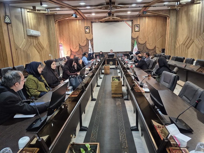 جلسه کارگروه ارزیابی اثرات زیست محیطی طرح ها در استان اصفهان